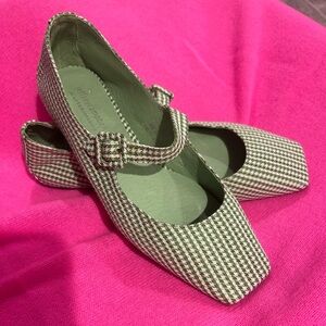 Jeffrey Campbell ( for Anthropologie) green/white checked Mary Jane’s . Size 8.5